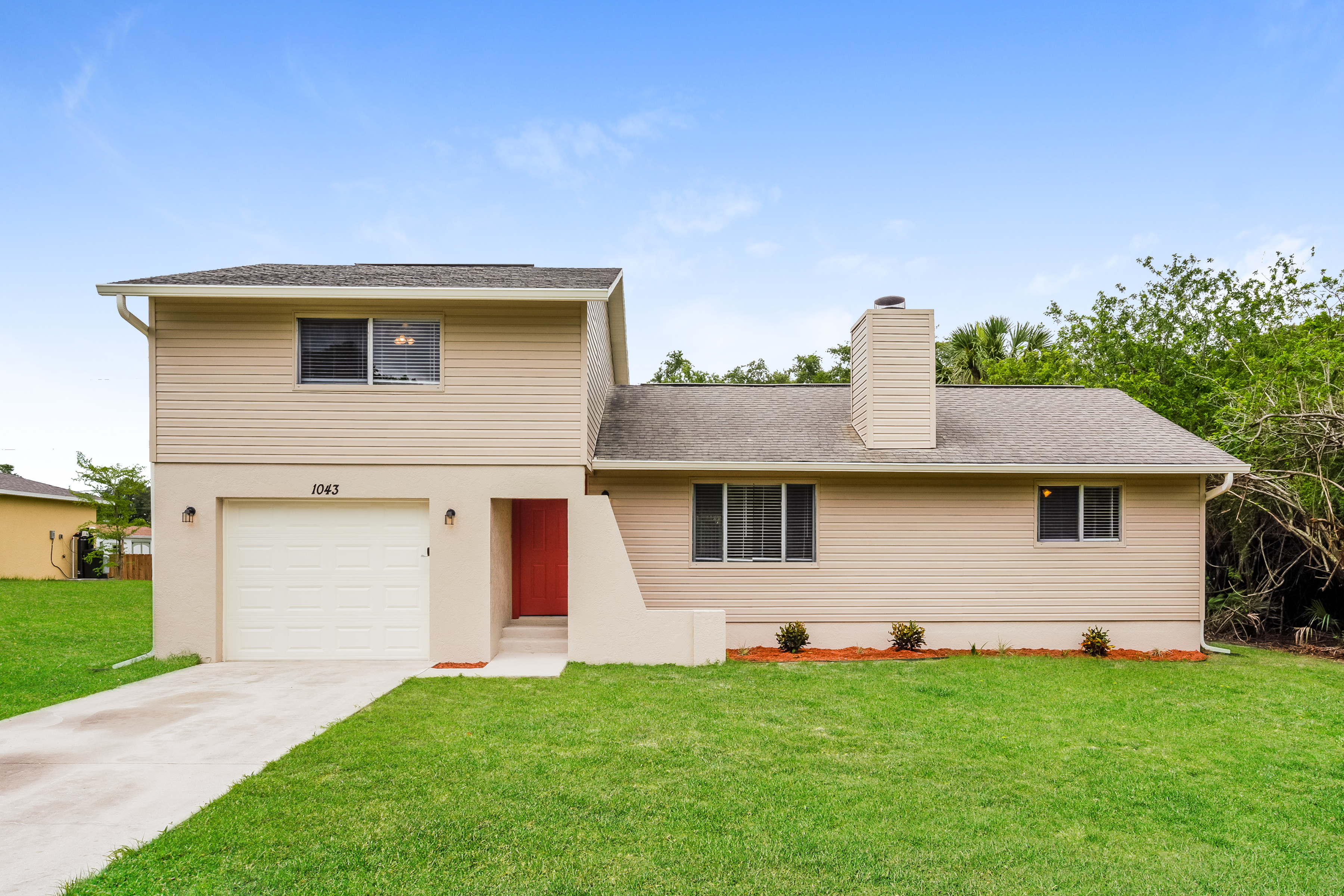 1043 Cazenovia St Port Charlotte, FL 33952